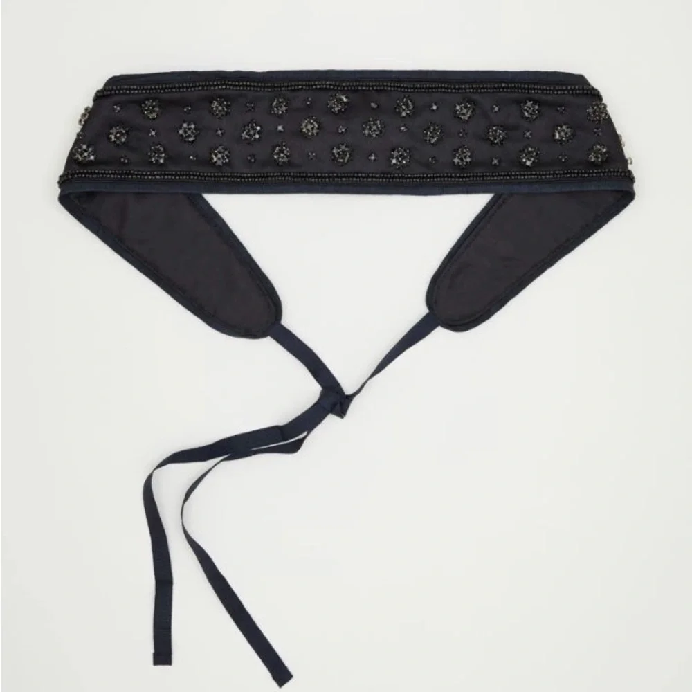 NWOT Max&Co by Max Mara Label-cut Jewel-embroidered Belt Size: OS Black